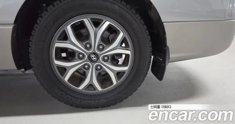 Hyundai Starex 