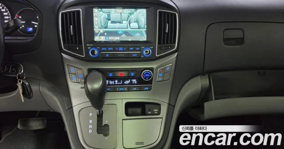 Hyundai Starex 