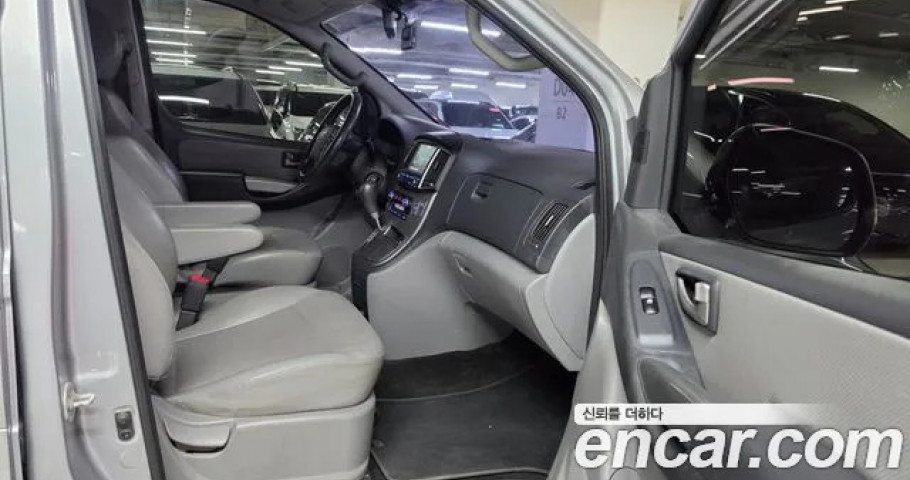 Hyundai Starex 