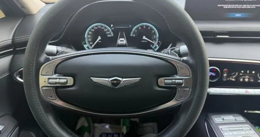 Genesis Gv70 