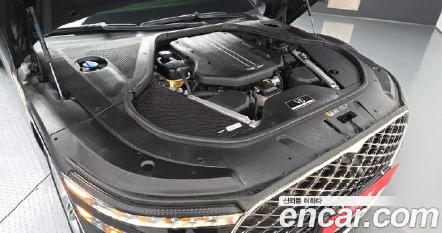 Genesis G90 