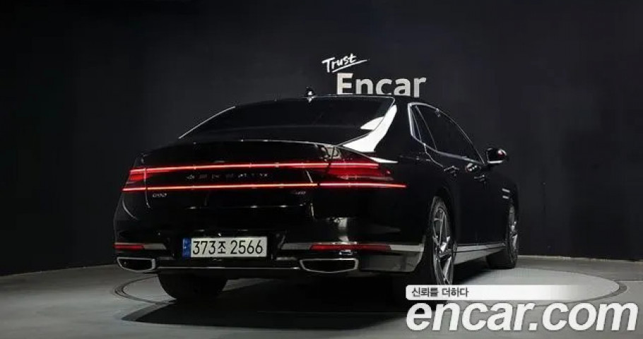 Genesis G90 