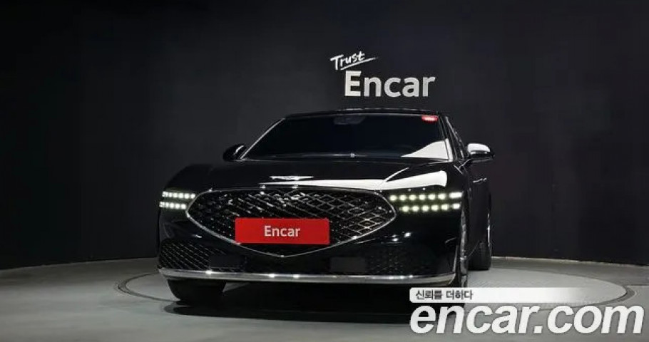 Genesis G90 