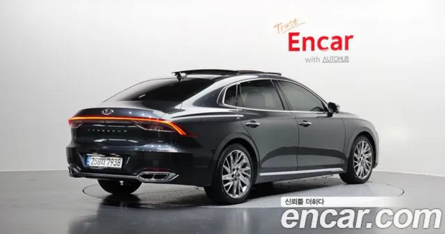 Hyundai Grandeur 