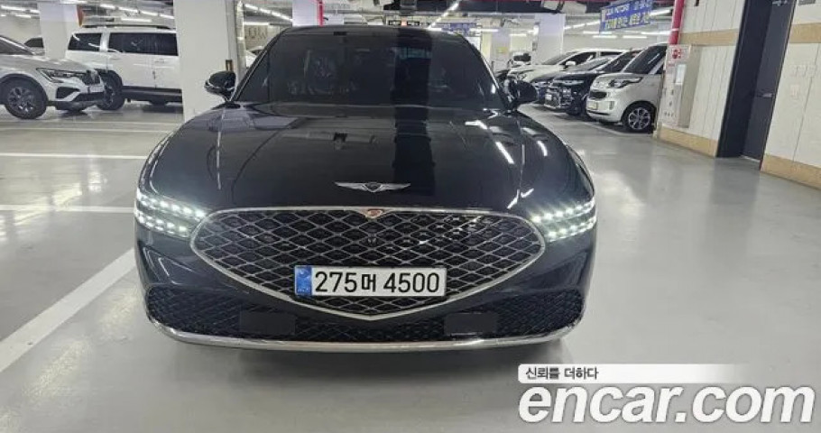 Genesis G90 