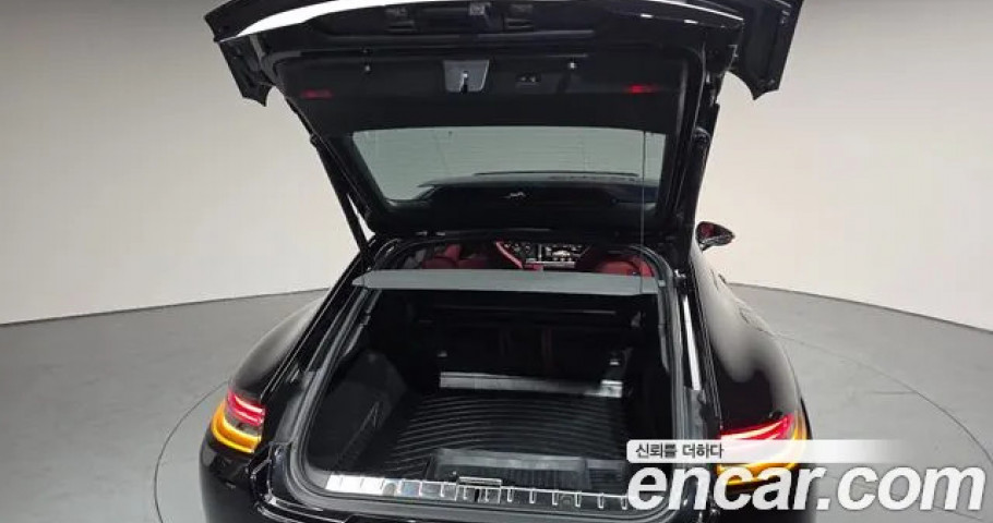 Porsche Panamera 