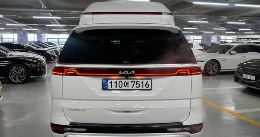 Kia Carnival 