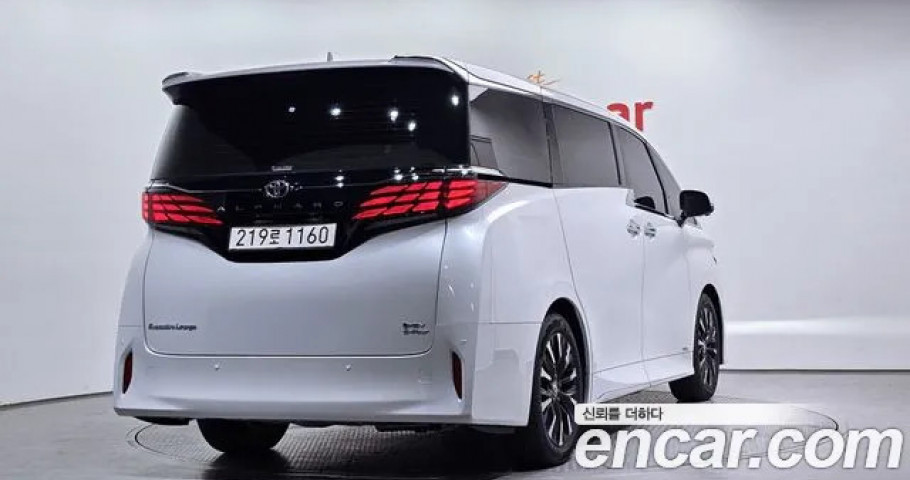 Toyota Alphard 