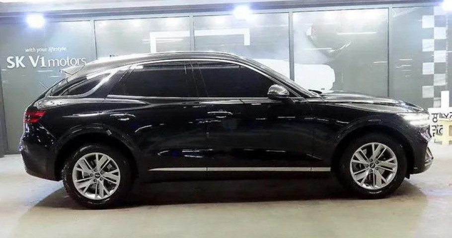 Genesis Gv70 