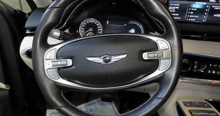 Genesis Gv70 