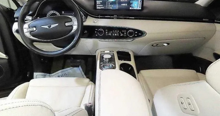 Genesis Gv70 