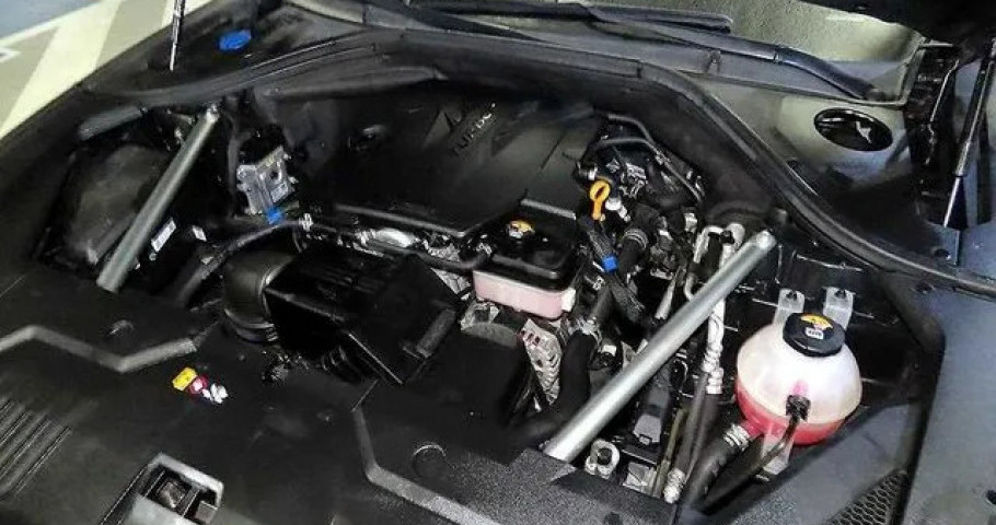 Genesis Gv70 