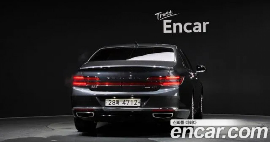 Genesis G90 