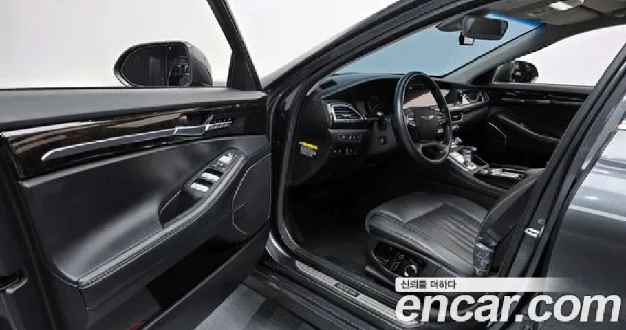 Genesis G90 