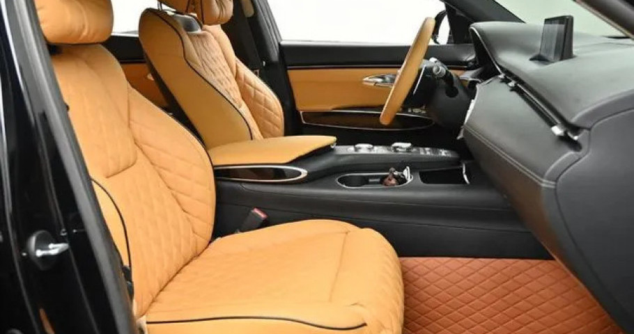 Genesis Gv70 