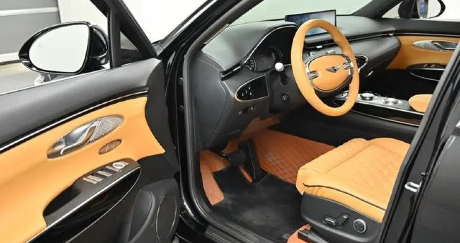 Genesis Gv70 