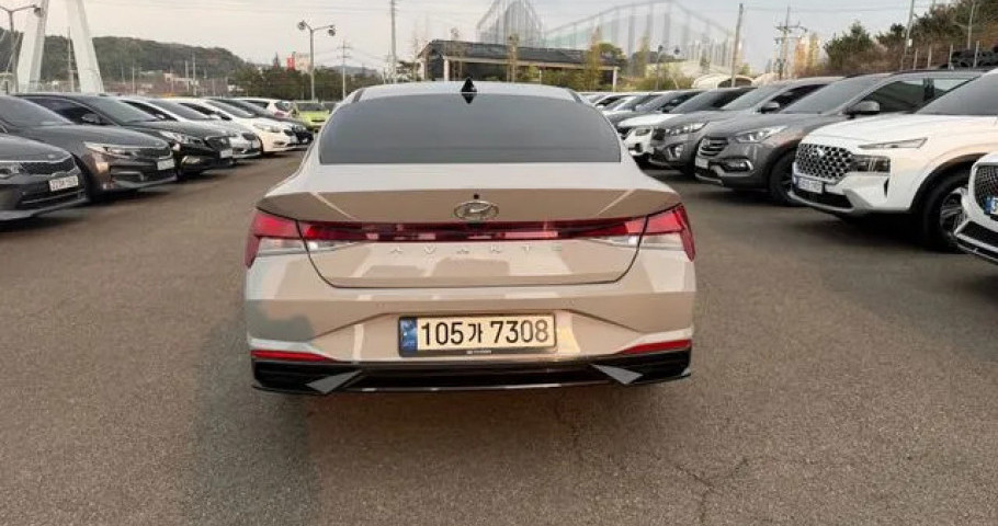 Hyundai Avante (Elantra) 