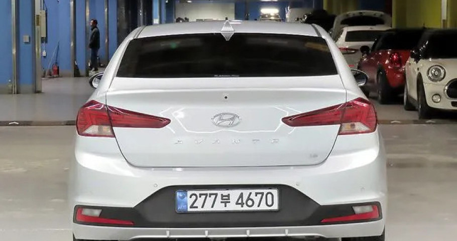 Hyundai Avante (Elantra) 