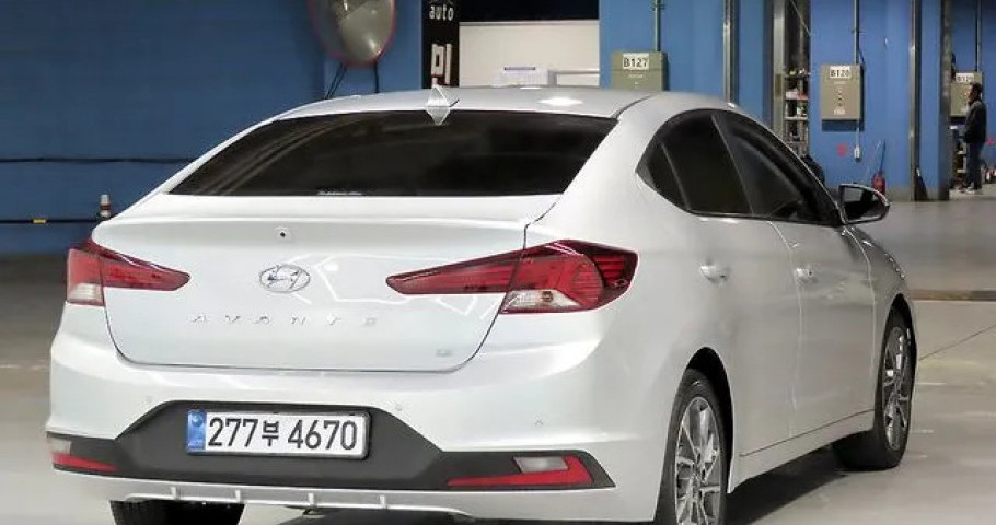 Hyundai Avante (Elantra) 