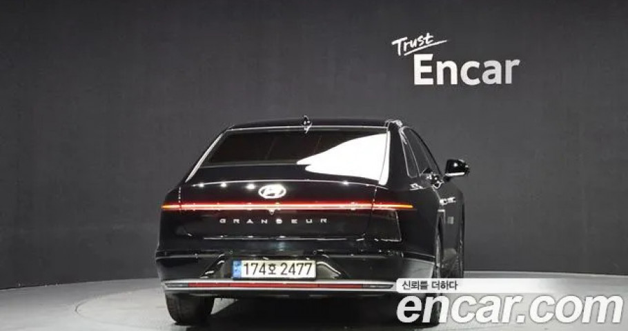 Hyundai Grandeur 