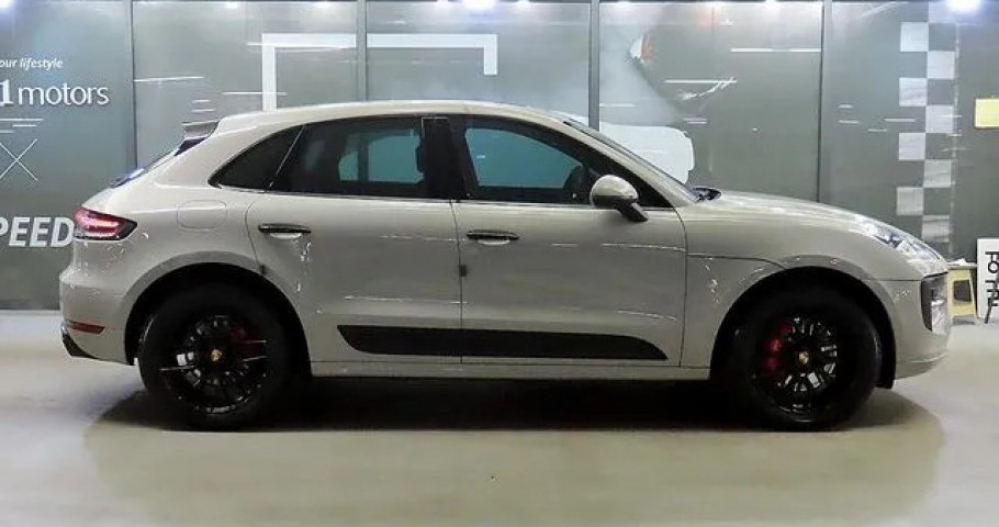Porsche Macan 