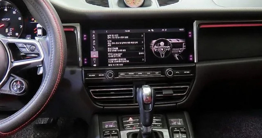 Porsche Macan 