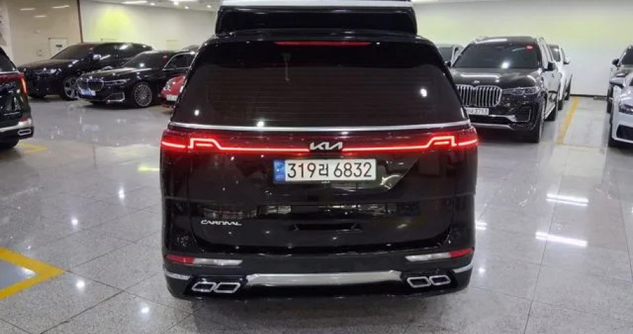 Kia Carnival 