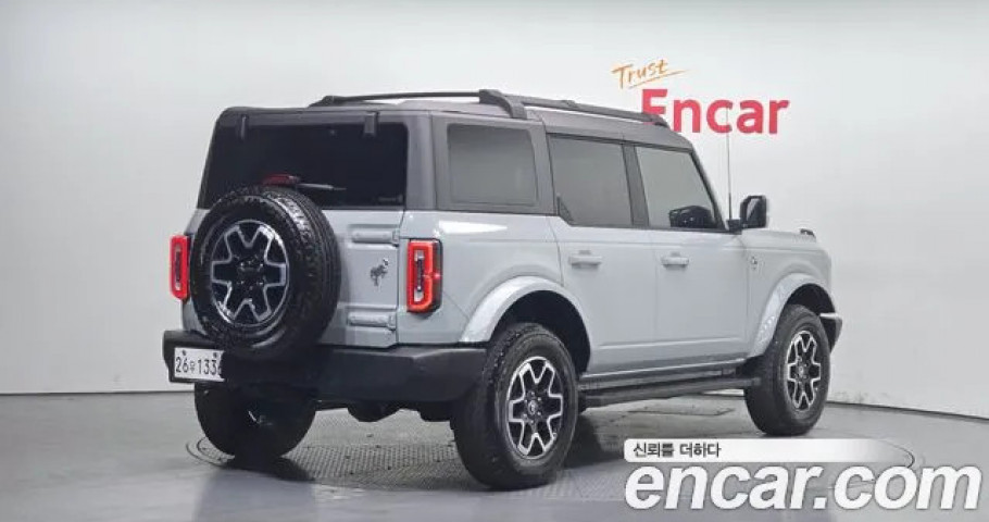 Ford Bronco 