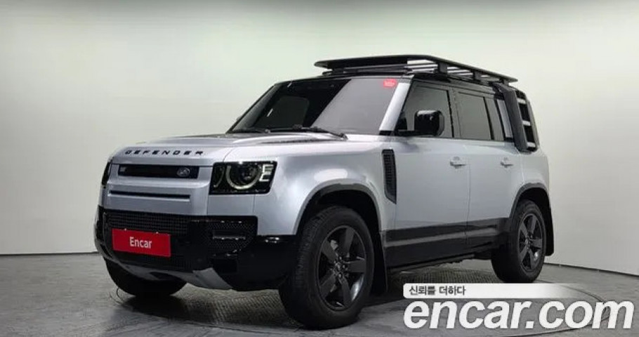 Land Rover Defender 
