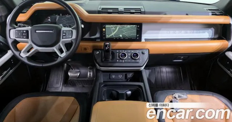 Land Rover Defender 