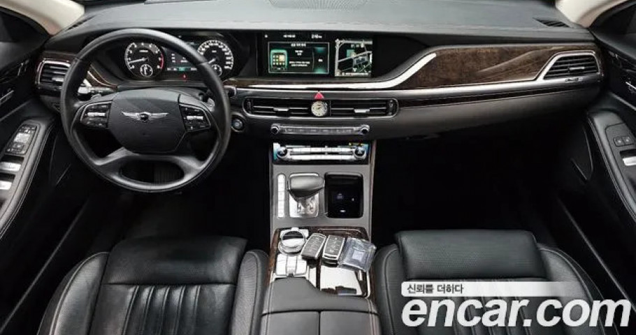 Genesis G90 