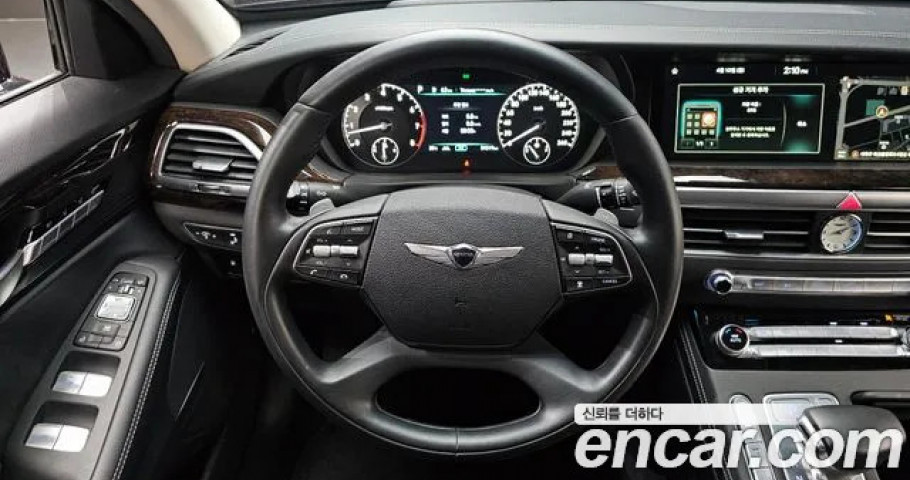 Genesis G90 