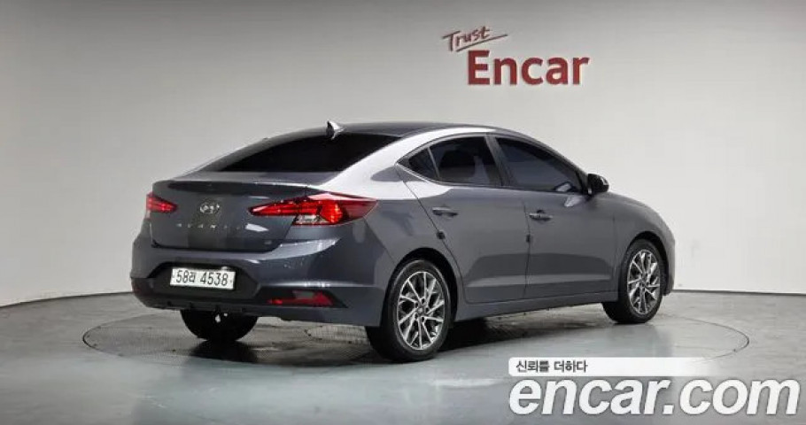 Hyundai Avante (Elantra) 