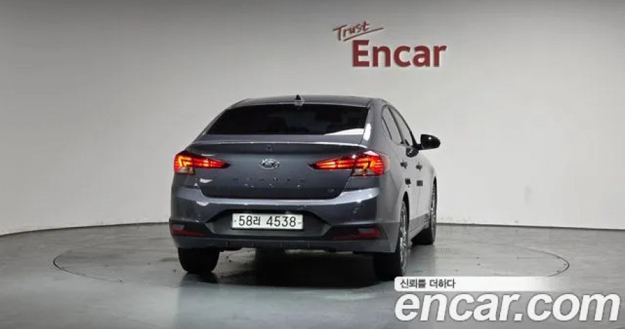 Hyundai Avante (Elantra) 