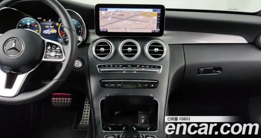 Mercedes-Benz C-Class 