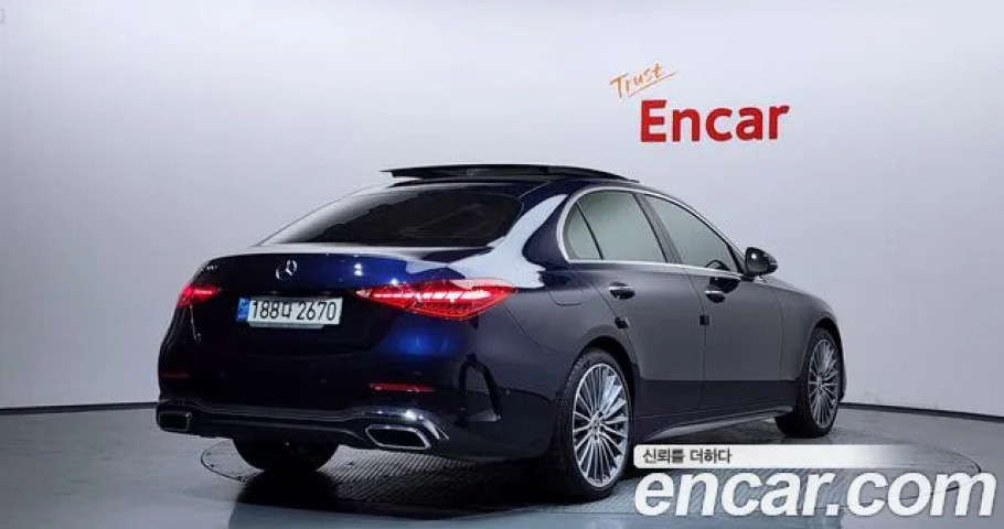 Mercedes-Benz C-Class 