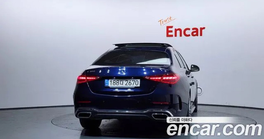Mercedes-Benz C-Class 