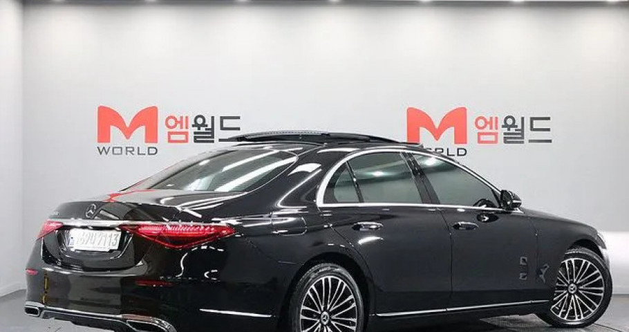 Mercedes-Benz S-Class 