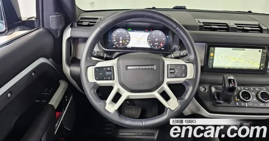 Land Rover Defender 