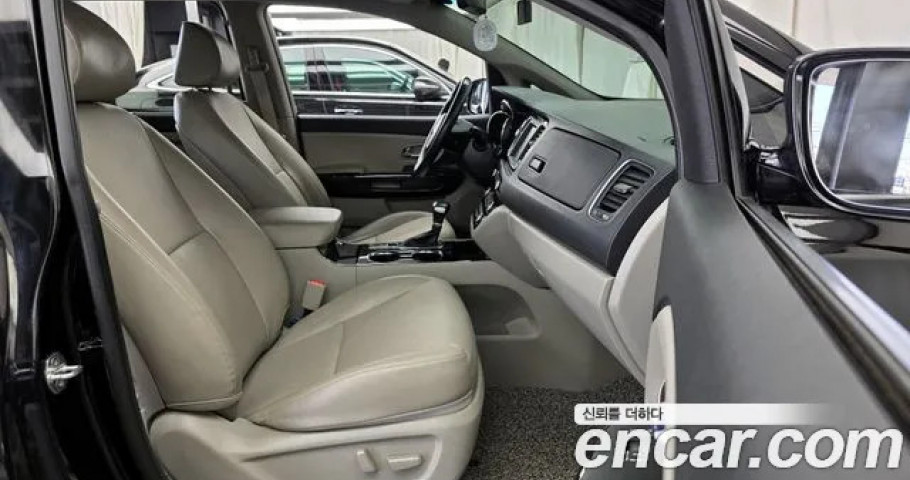 Kia Carnival 