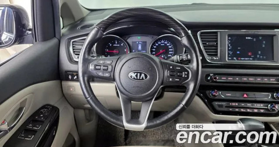 Kia Carnival 