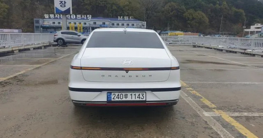 Hyundai Grandeur 