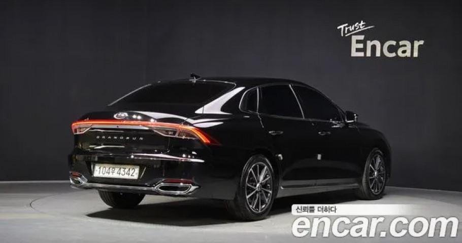 Hyundai Grandeur 