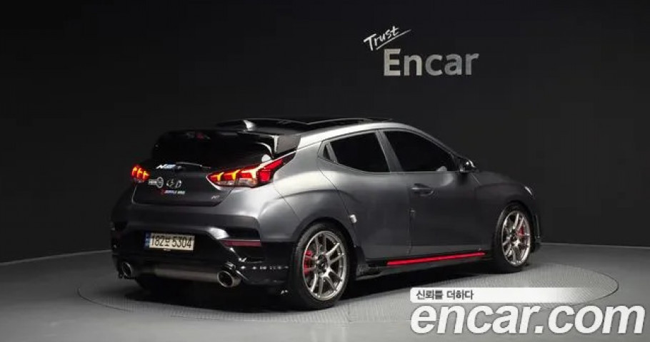 Hyundai Veloster 