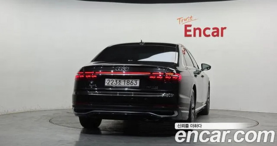 Audi A8 