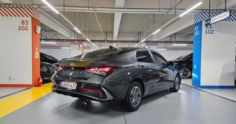 Hyundai Avante (Elantra) 