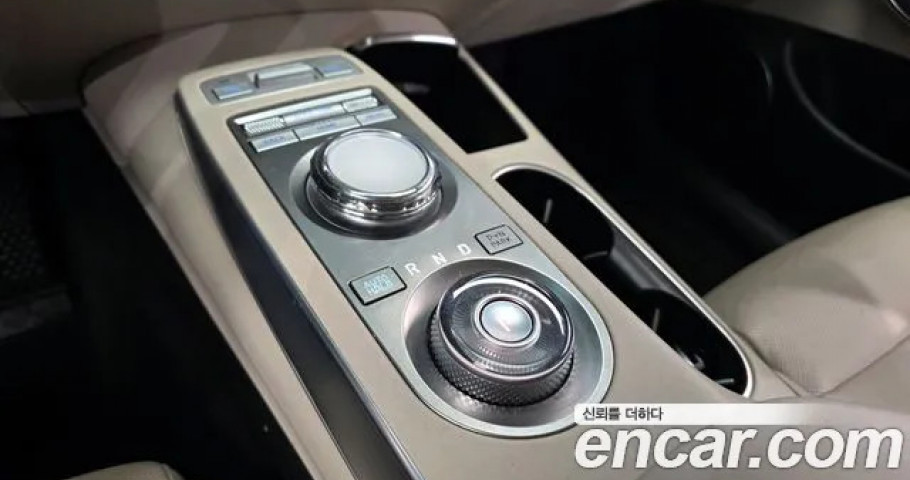 Genesis Gv70 