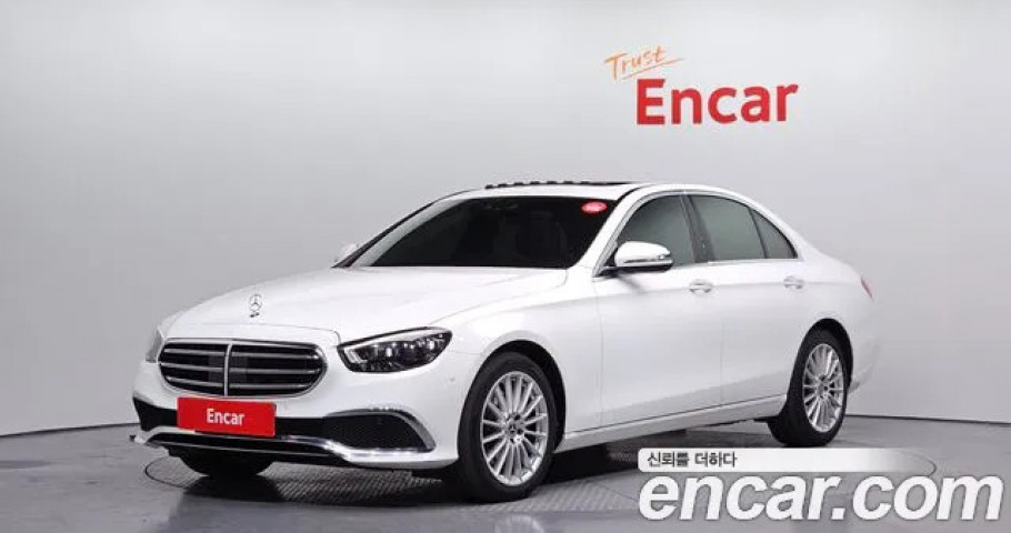 Mercedes-Benz E-Class 