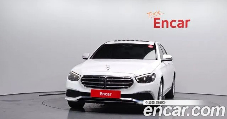 Mercedes-Benz E-Class 