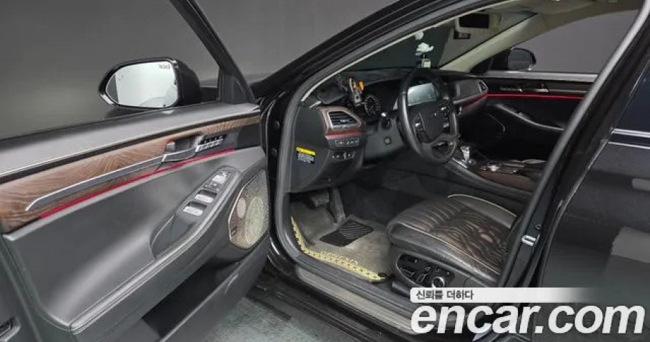 Genesis G90 